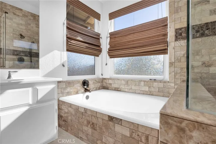 1247 Bridgeport, Corona, California 92882