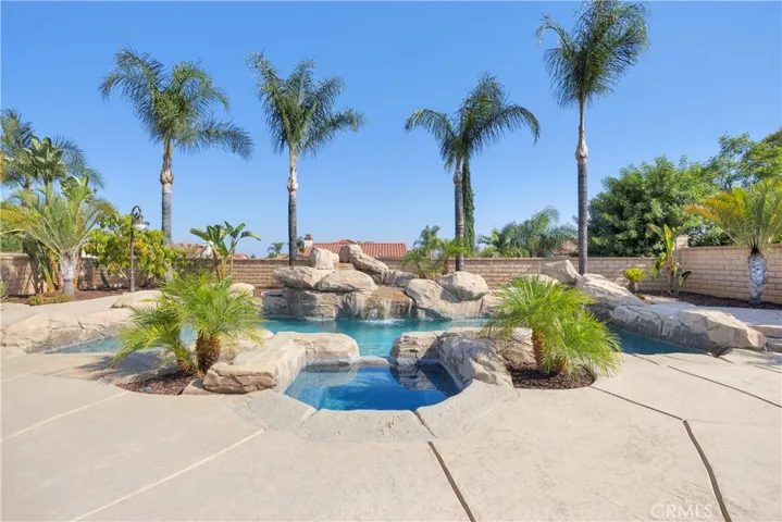 1247 Bridgeport, Corona, California 92882