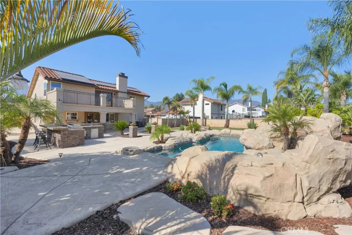1247 Bridgeport, Corona, California 92882