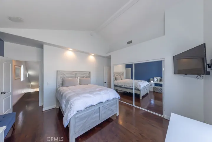831 Frankfort Avenue, Huntington Beach, California 92648