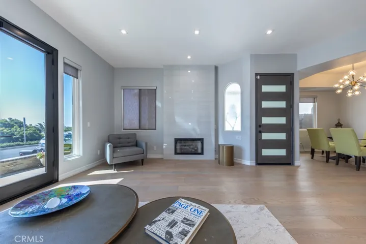 831 Frankfort Avenue, Huntington Beach, California 92648