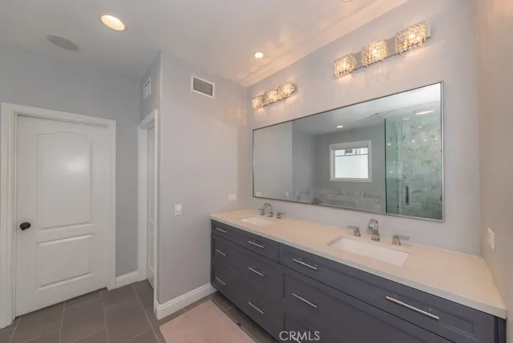 831 Frankfort Avenue, Huntington Beach, California 92648