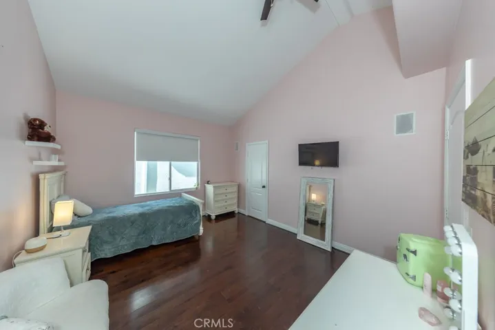 831 Frankfort Avenue, Huntington Beach, California 92648