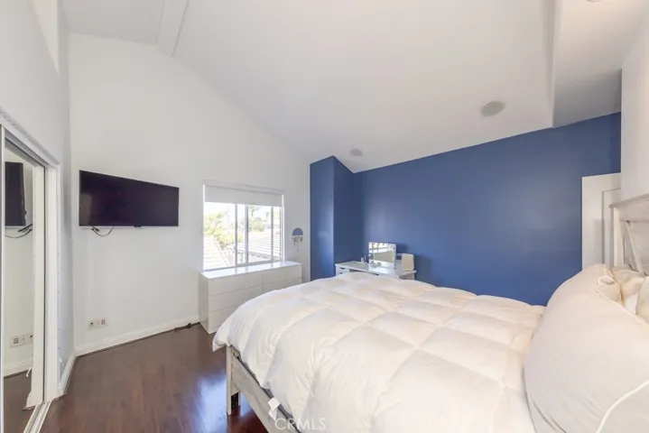 831 Frankfort Avenue, Huntington Beach, California 92648