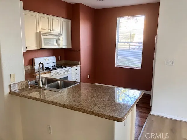 3134 Watermarke Place, Irvine, California 92612 home-pic-8