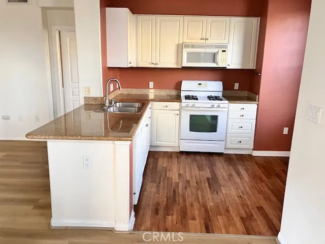 3134 Watermarke Place, Irvine, California 92612 home-pic-10