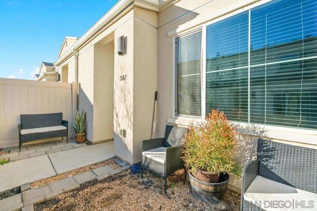 347 Sweet Pl, Fallbrook, California 92028 home-pic-27