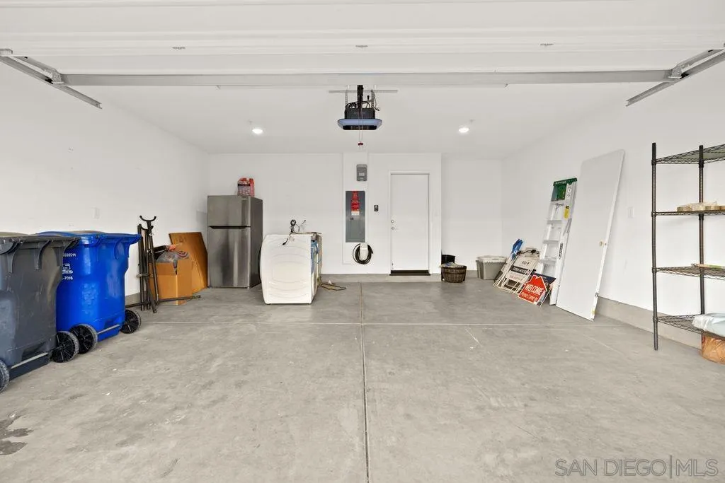 347 Sweet Pl, Fallbrook, California 92028 home-pic-32