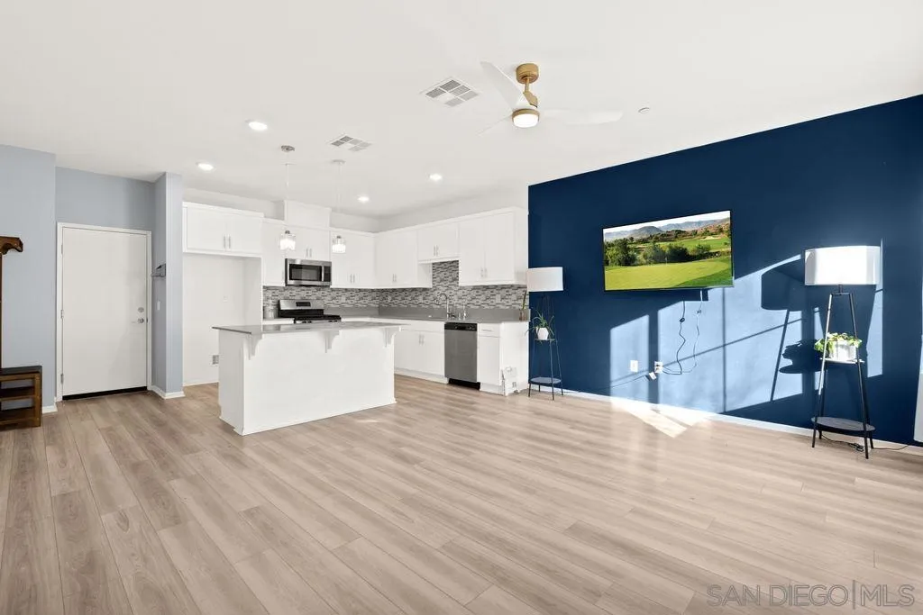 347 Sweet Pl, Fallbrook, California 92028 home-pic-26