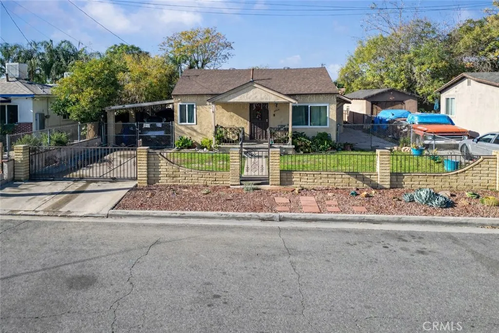 1722 Davidson, San Bernardino, California 92411 home-pic-1