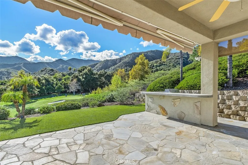 9301 Hughes Drive, Corona, California 92883 home-pic-18