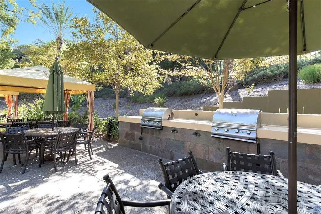 9301 Hughes Drive, Corona, California 92883 home-pic-37