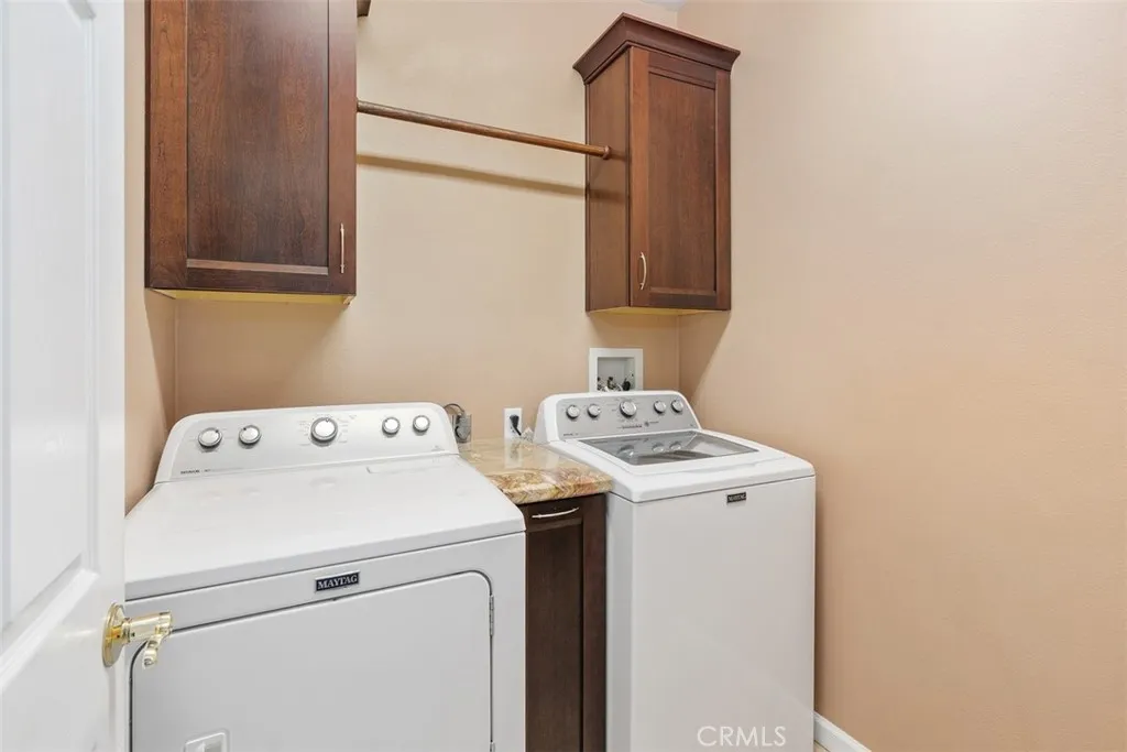 9301 Hughes Drive, Corona, California 92883 home-pic-17