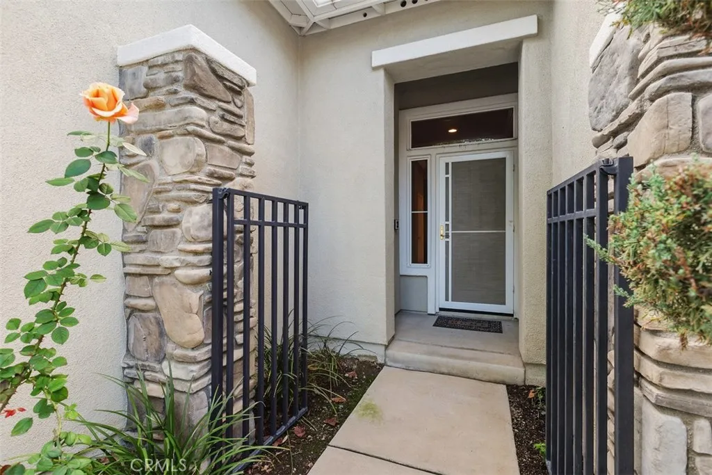 9301 Hughes Drive, Corona, California 92883 home-pic-4
