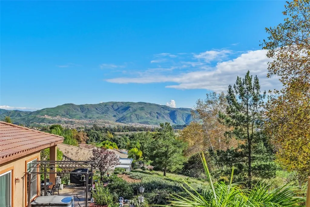 9301 Hughes Drive, Corona, California 92883 home-pic-24