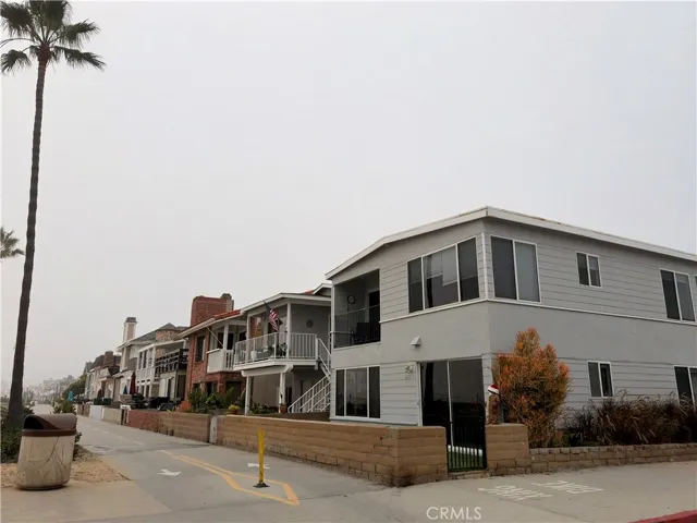 Welcome home to 418 #A E Oceanfront!