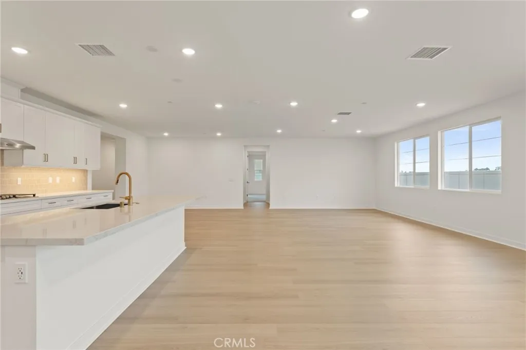 11737 Saddleback Drive, Loma Linda, California 92373 home-pic-11