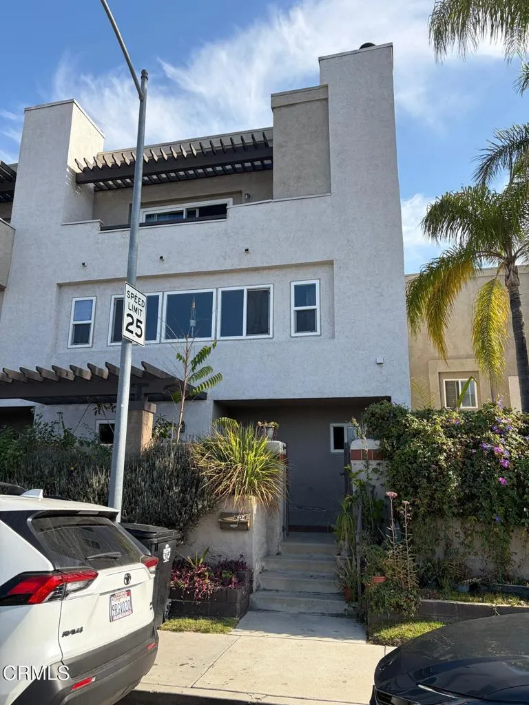 804 N Kenilworth Avenue, Glendale, California 91203 home-pic-12