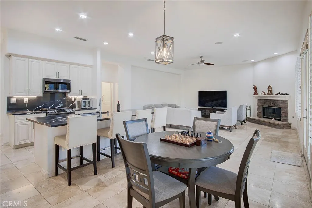 18120 Gentian Avenue, Riverside, California 92508 home-pic-27