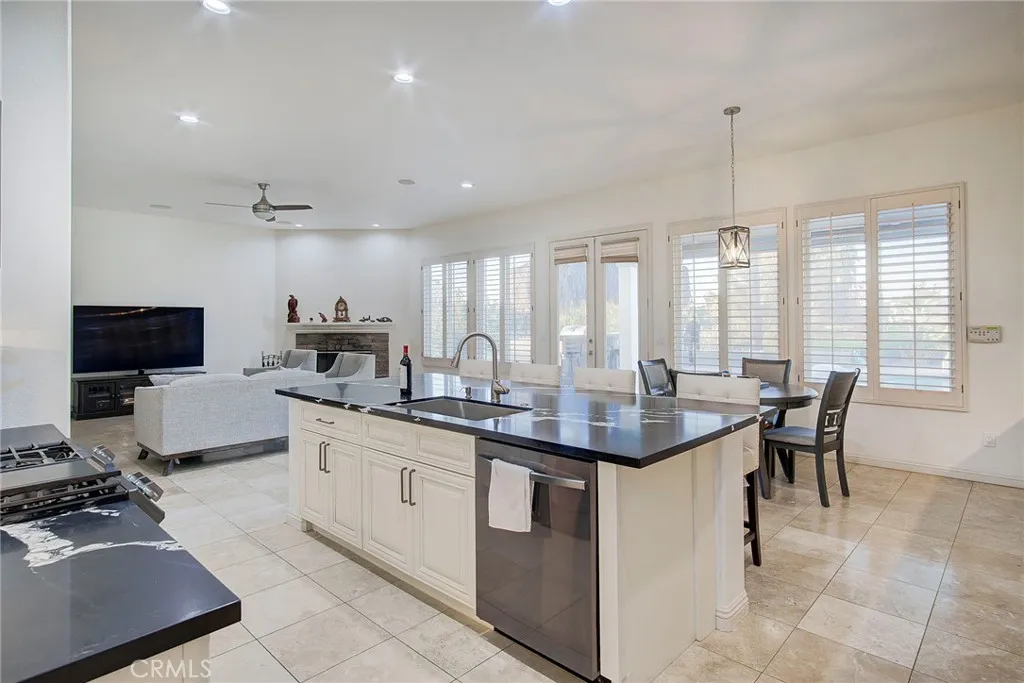 18120 Gentian Avenue, Riverside, California 92508 home-pic-30