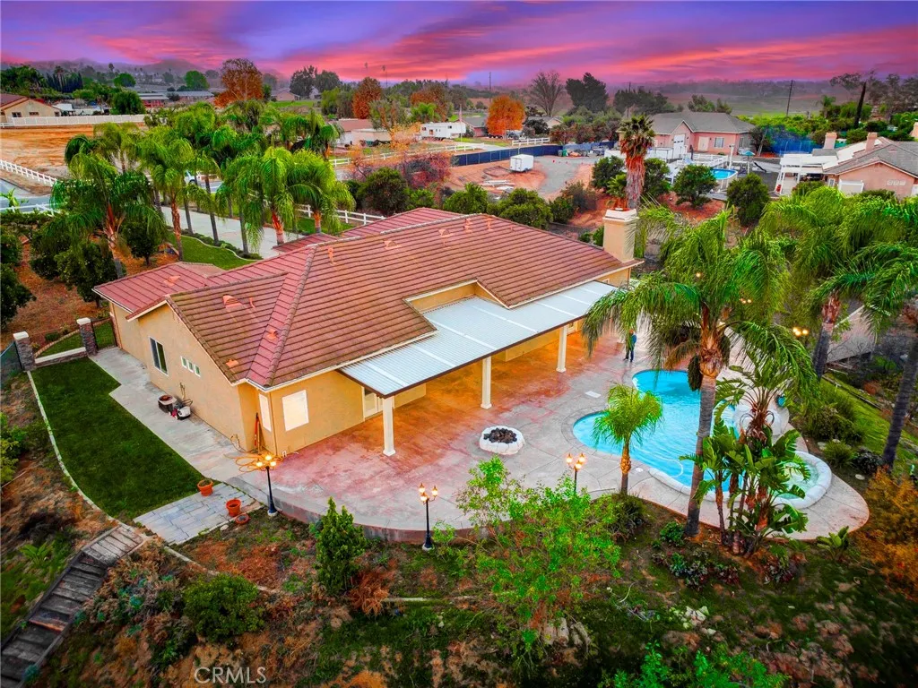 18120 Gentian Avenue, Riverside, California 92508 home-pic-12