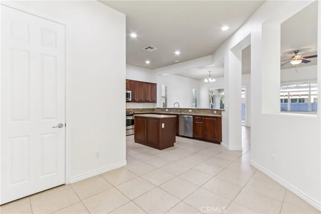 5036 Paseo Callado, Hemet, California 92545 home-pic-16