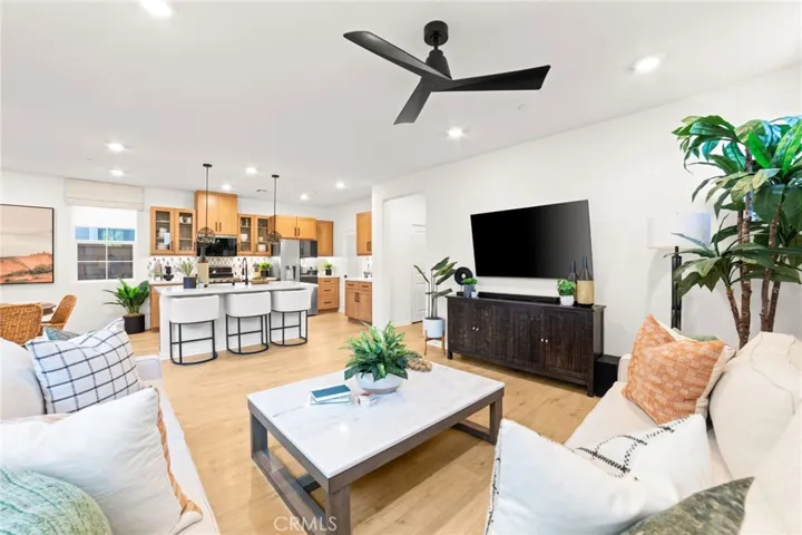 4037 Summer Way, Corona, California 92883