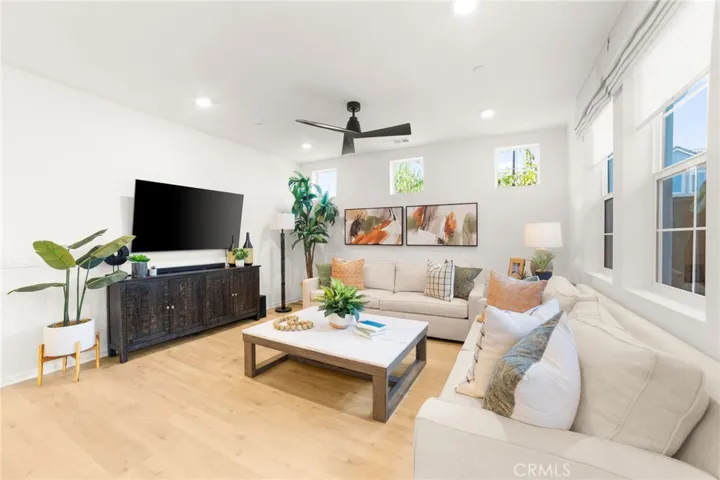 4037 Summer Way, Corona, California 92883