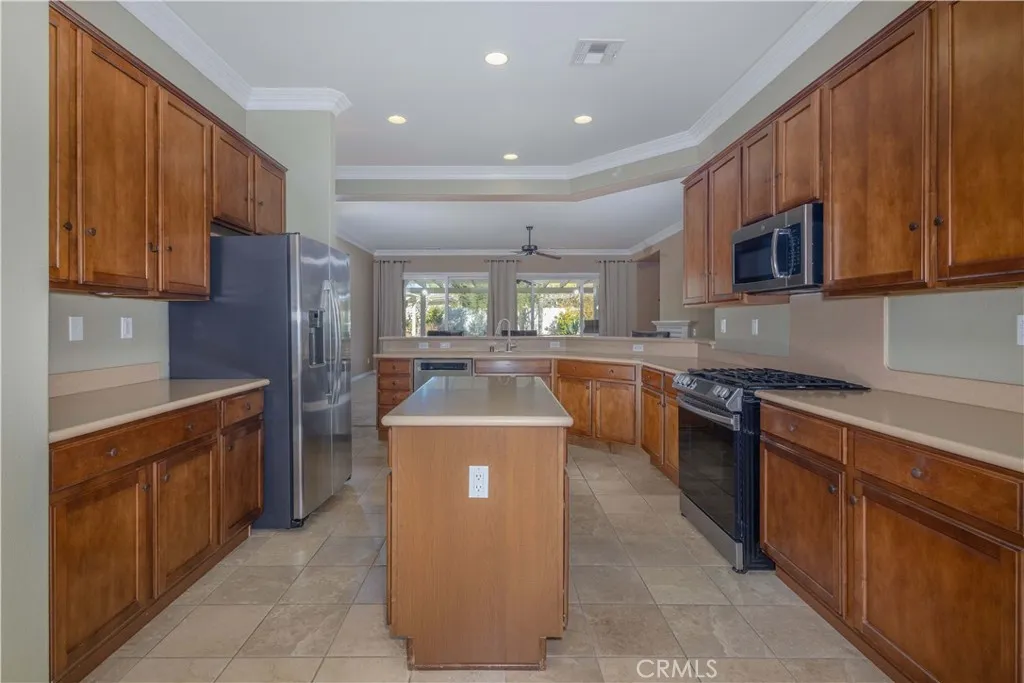 1648 1648 Via Simpatico, Hemet, California 92545 home-pic-12