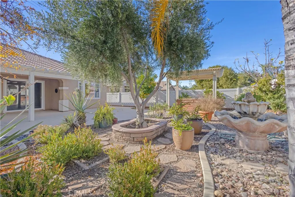 1648 1648 Via Simpatico, Hemet, California 92545 home-pic-35