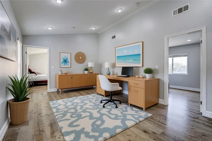 Flex space - virtually staged