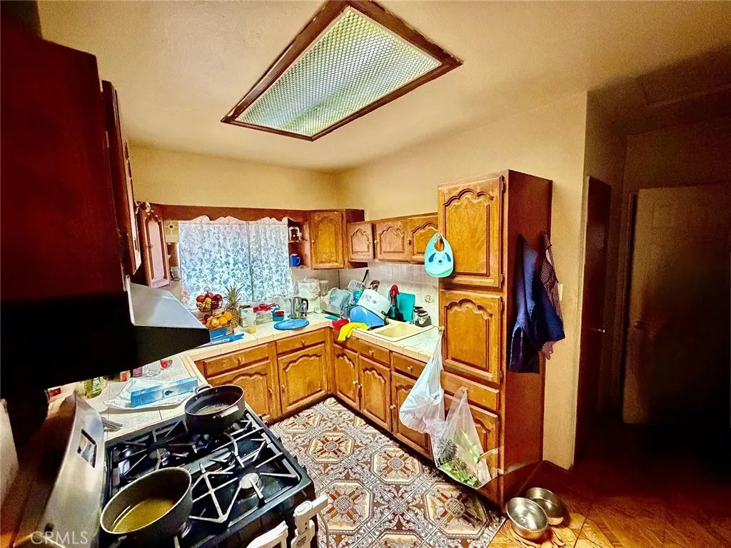 1454 E 50th, Los Angeles, California 90011 — photo 5