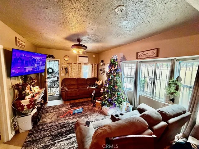 1454 E 50th, Los Angeles, California 90011