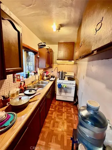 1454 E 50th, Los Angeles, California 90011