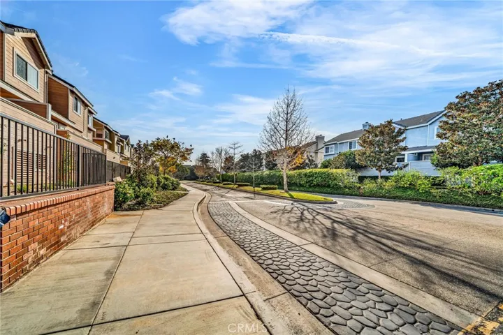 2800 Plaza Del Amo 425, Torrance, California 90503