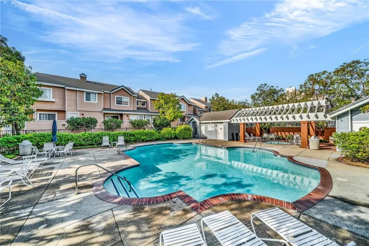2800 Plaza Del Amo 425, Torrance, California 90503