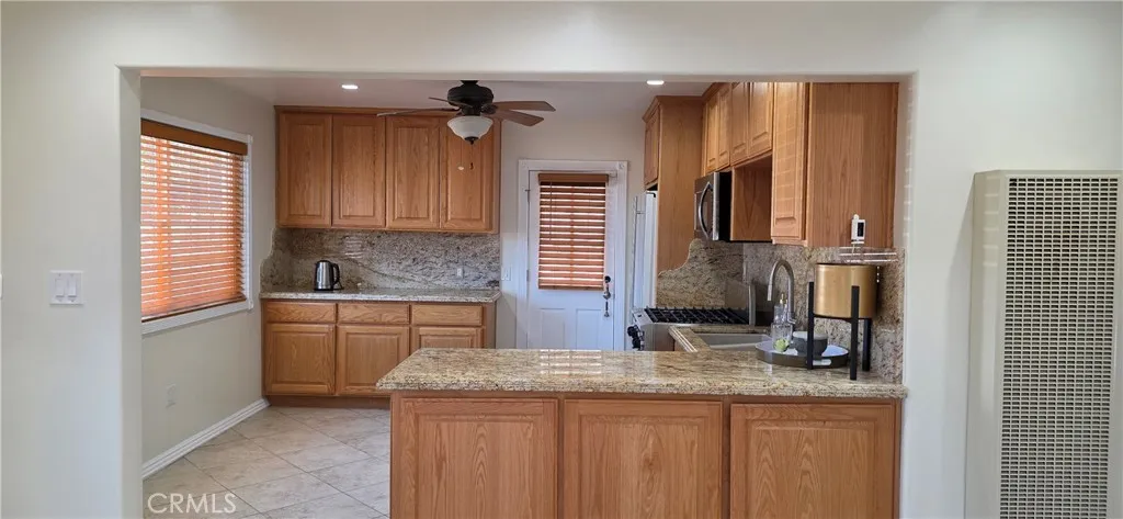 Kitchen without table