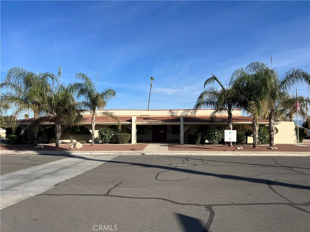 2302 El Grande, Hemet, California 92545 home-pic-13