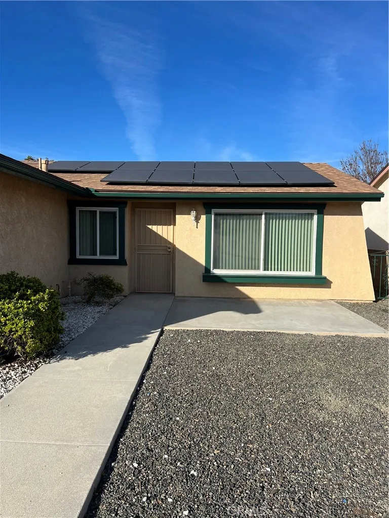 2302 El Grande, Hemet, California 92545 home-pic-2