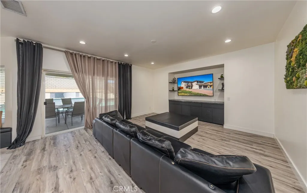 13020 Banning, Victorville, California 92392 home-pic-10