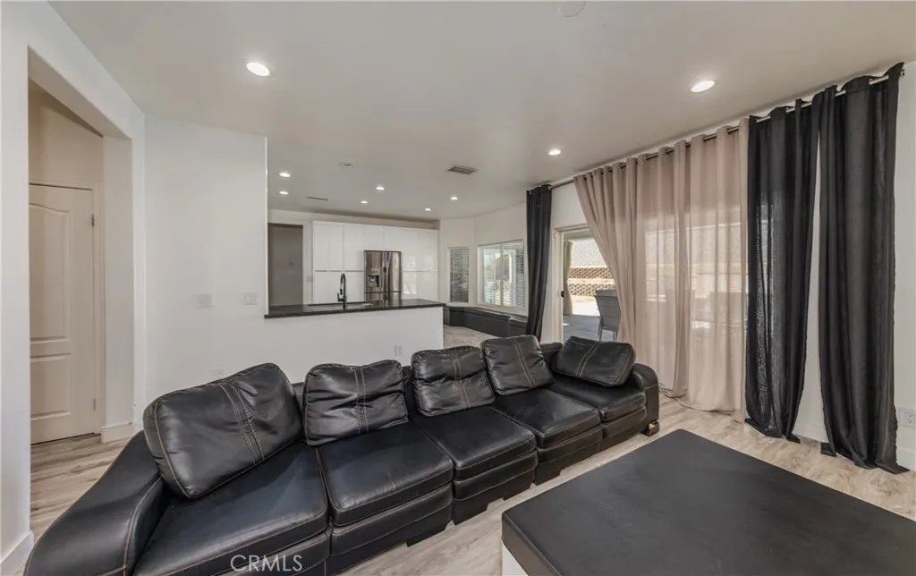 13020 Banning, Victorville, California 92392 home-pic-13