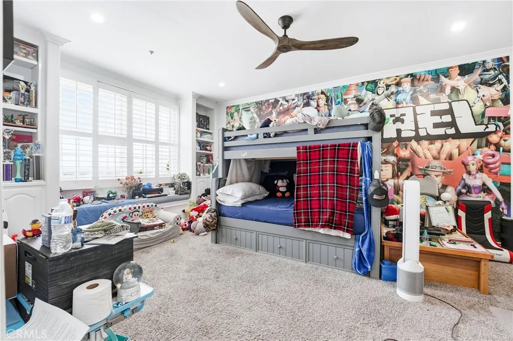 381 S Henning Way, Anaheim, California 92807 home-pic-46