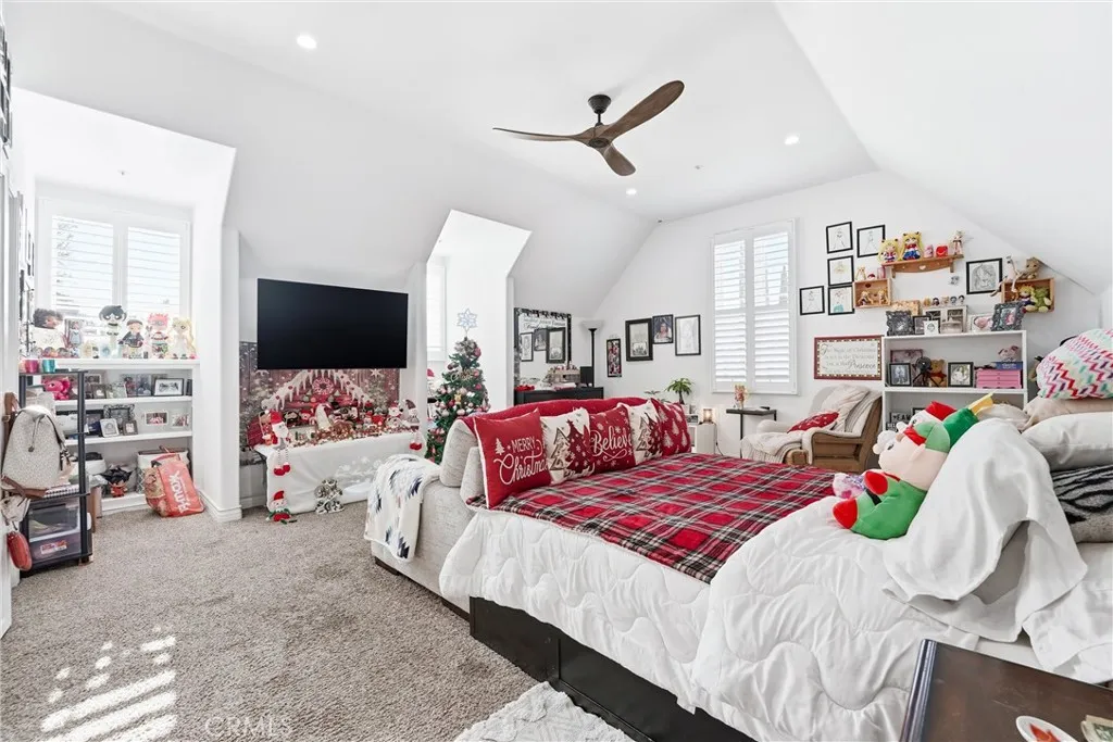 381 S Henning Way, Anaheim, California 92807 home-pic-49