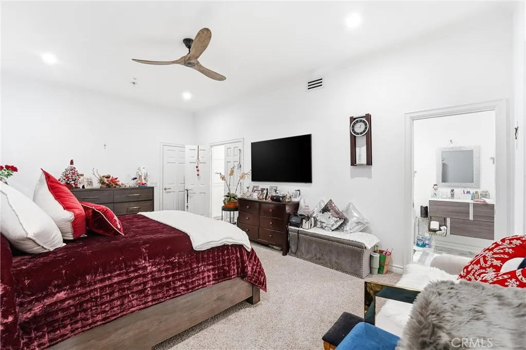 381 S Henning Way, Anaheim, California 92807 home-pic-41