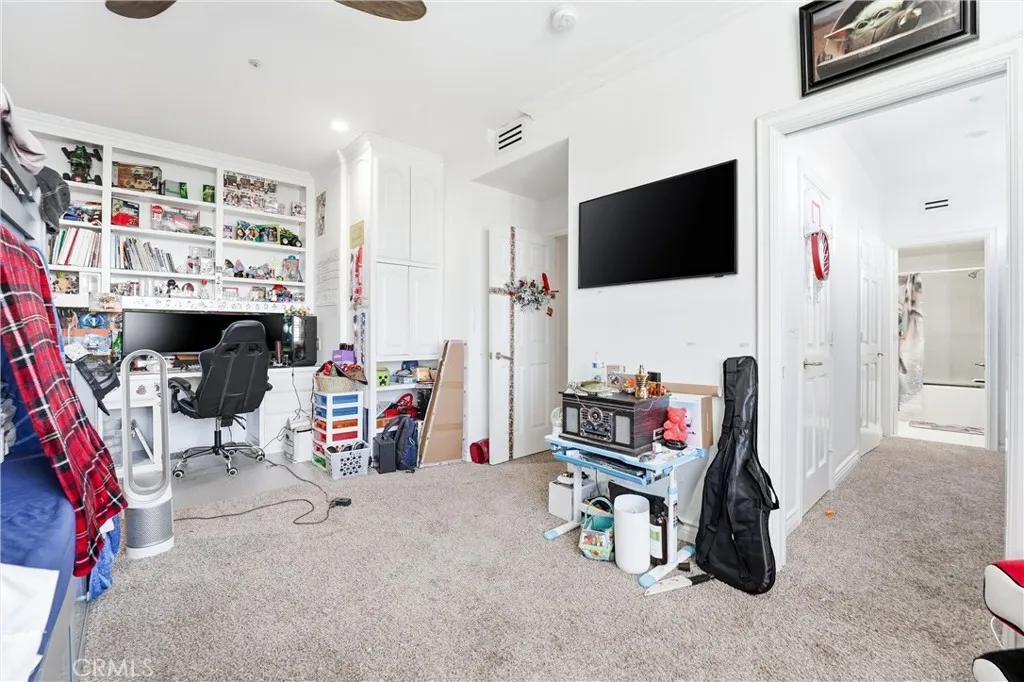 381 S Henning Way, Anaheim, California 92807 home-pic-47