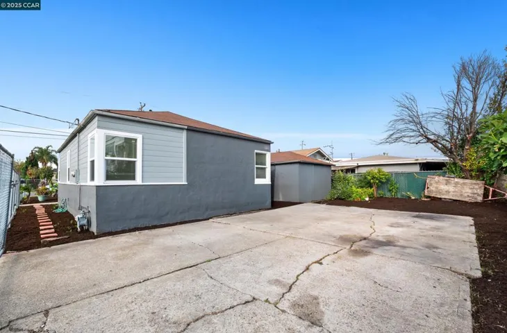 Located on 91st Ave. Security gate access.