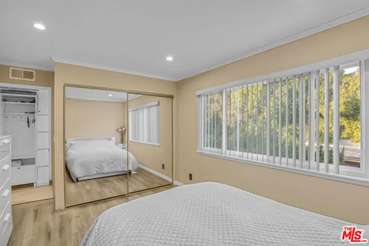 11813 Runnymede 47, North Hollywood, California 91605