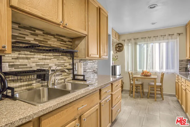 11813 Runnymede 47, North Hollywood, California 91605