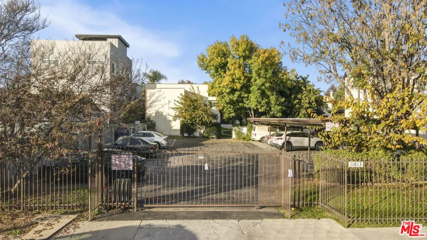 11813 Runnymede 47, North Hollywood, California 91605
