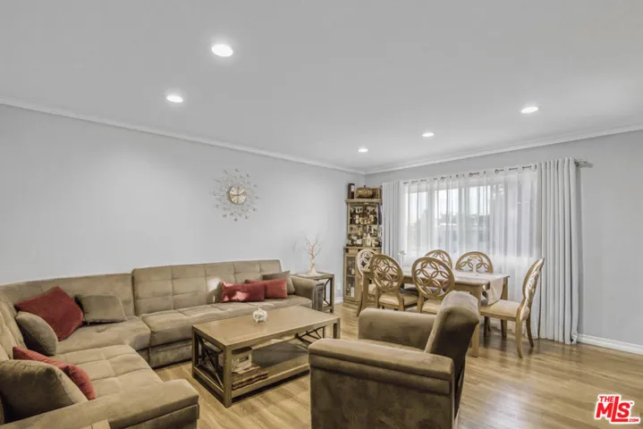 11813 Runnymede 47, North Hollywood, California 91605